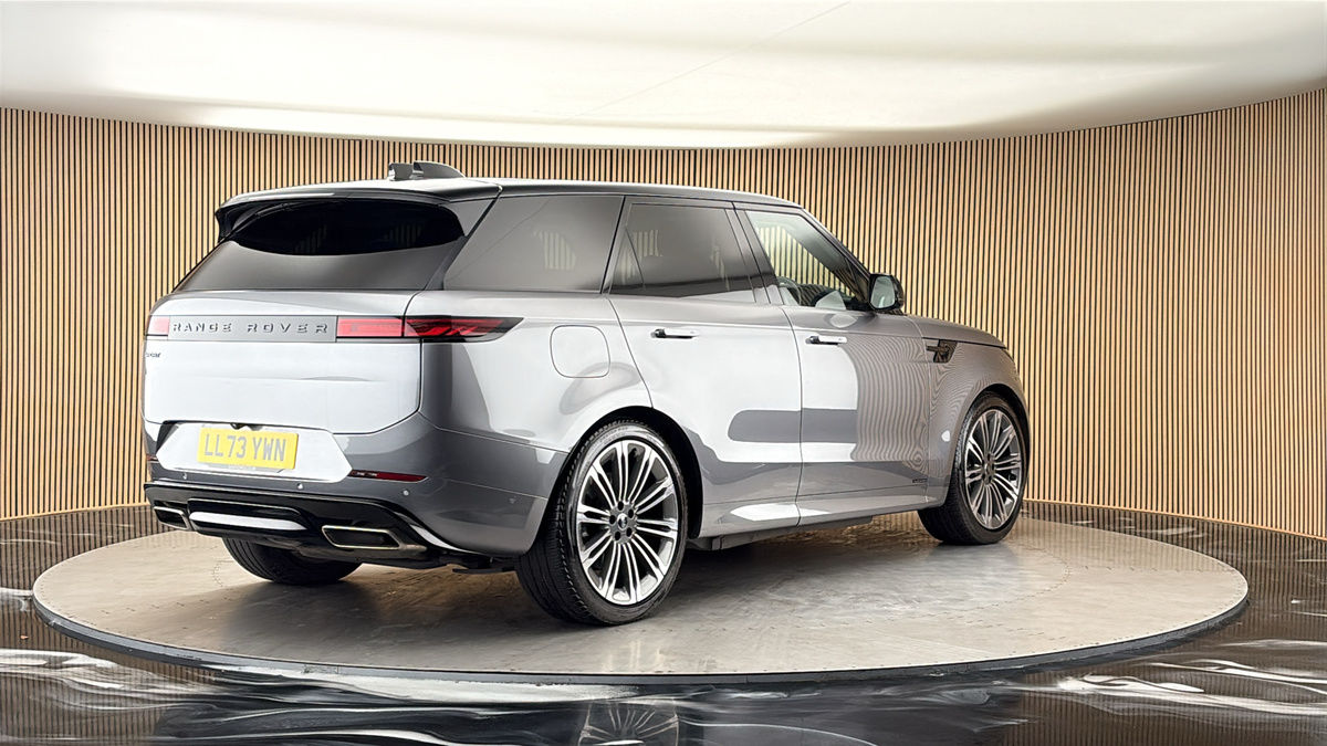 More views of Land Rover Range Rover Sport