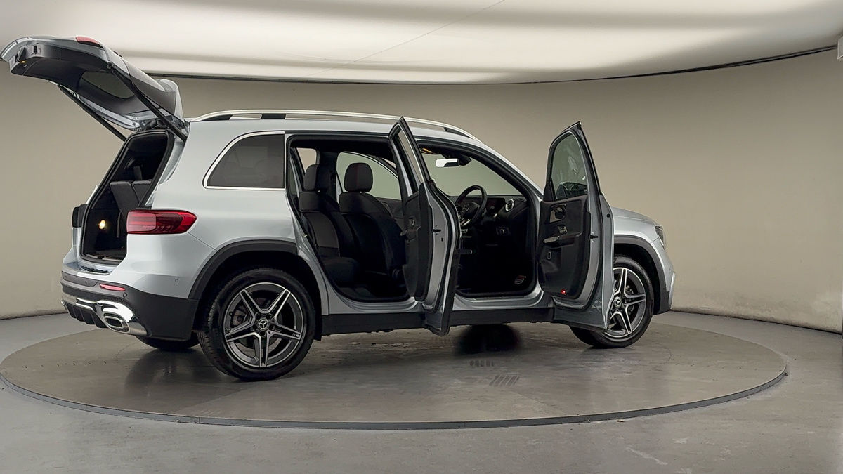 More views of Mercedes-Benz GLB