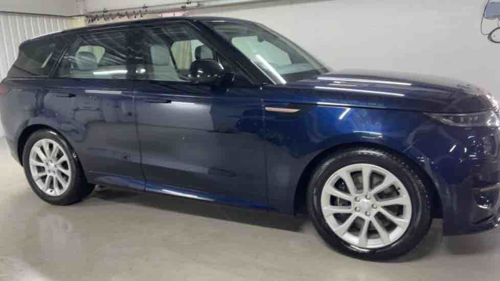 More views of Land Rover Range Rover Sport