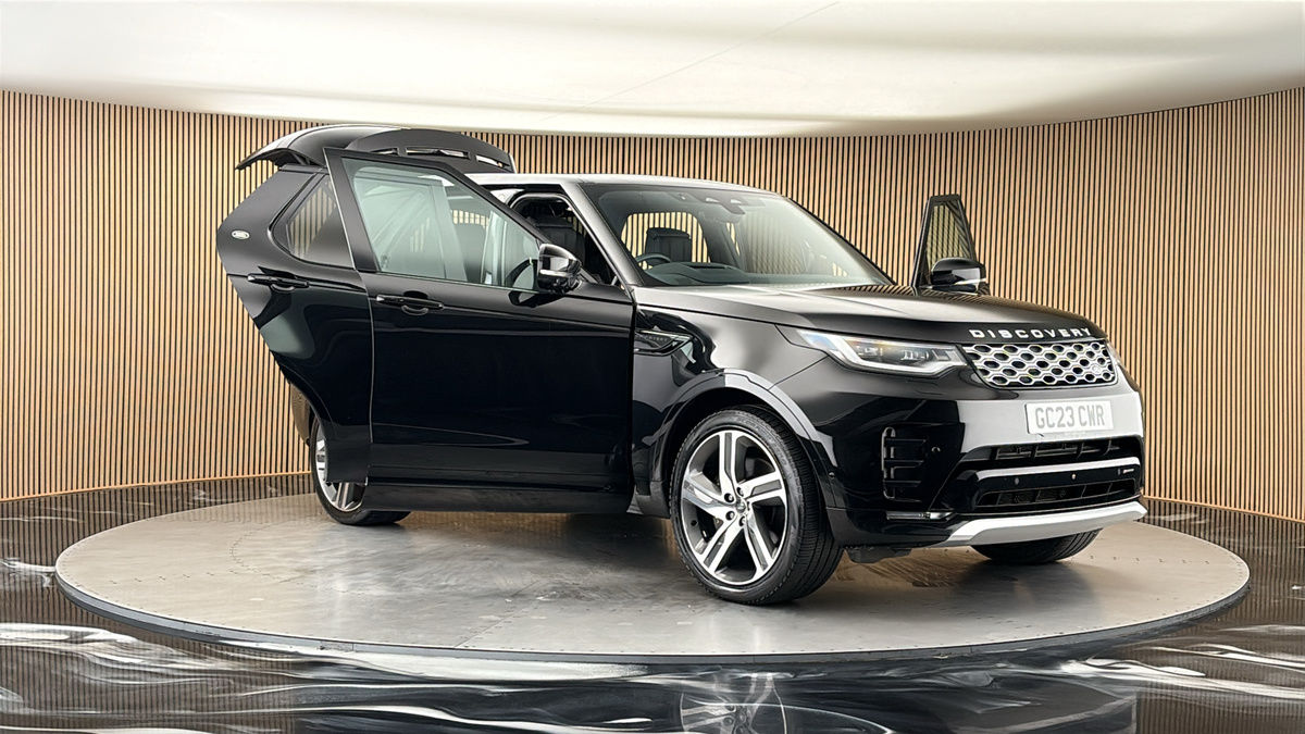 More views of Land Rover Discovery
