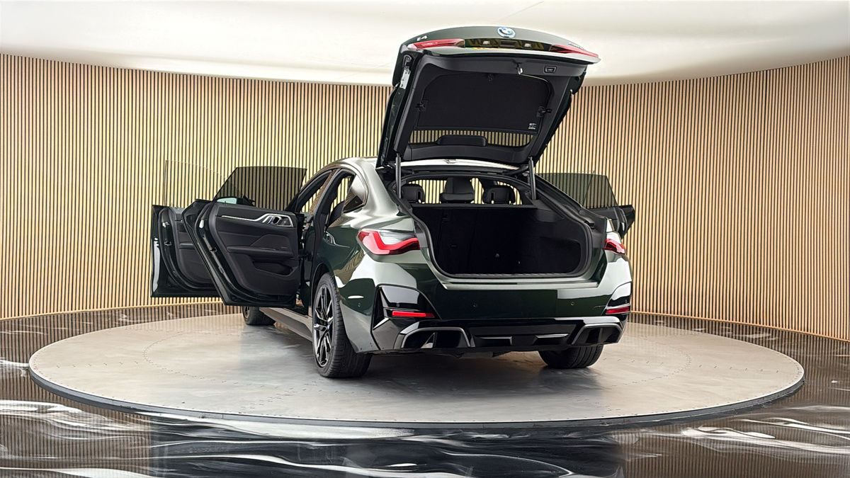 More views of BMW i4