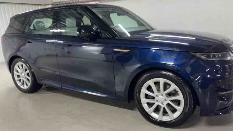 More views of Land Rover Range Rover Sport