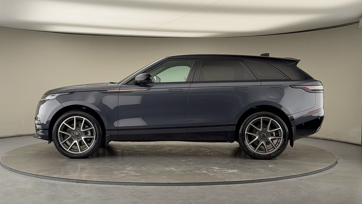 Land Rover Range Rover Velar Image 15