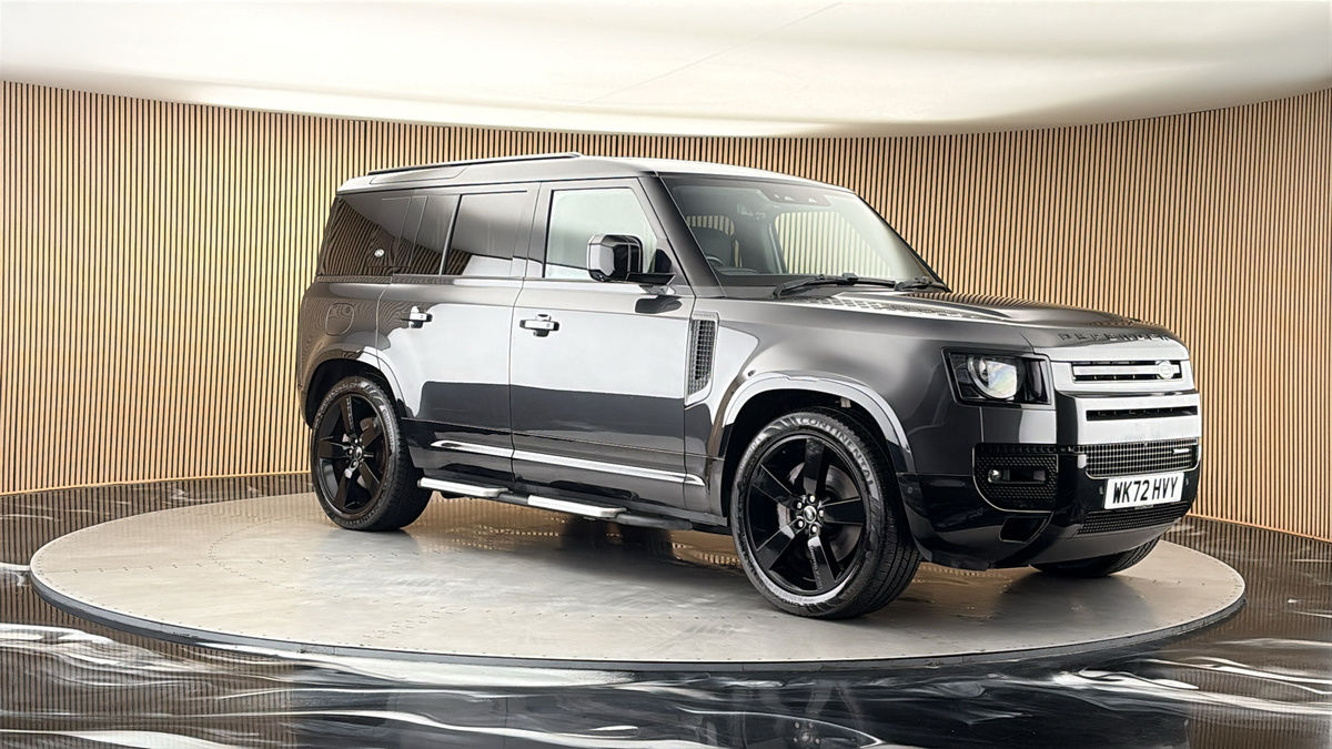 More views of Land Rover Defender 110