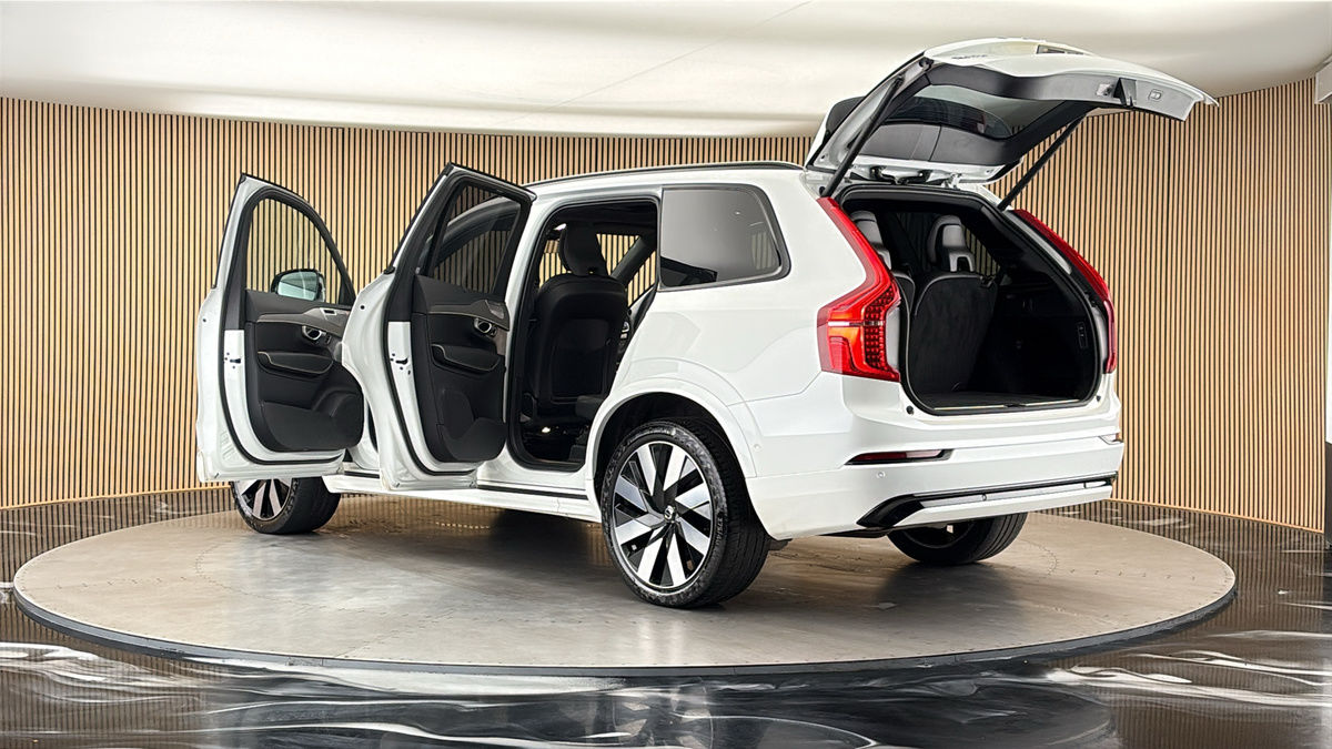 More views of Volvo XC90