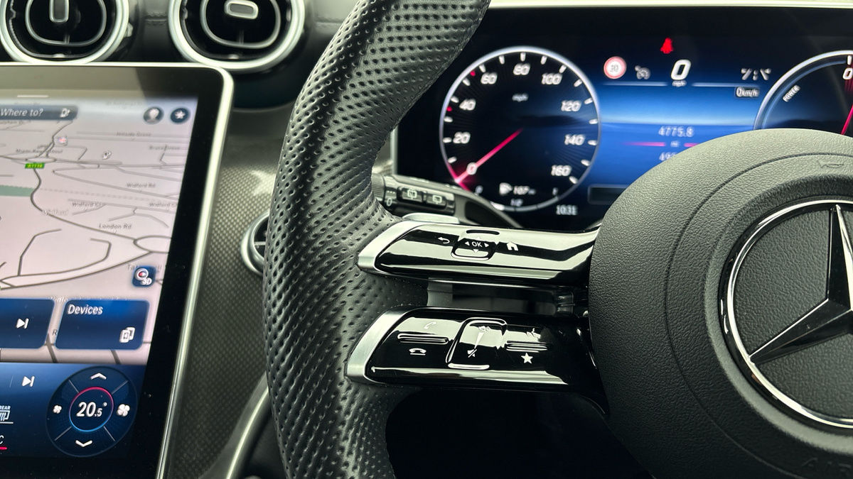 Mercedes-Benz GLC Image 13