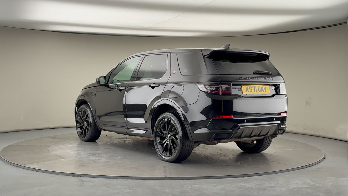 Land Rover Discovery Sport Image 2