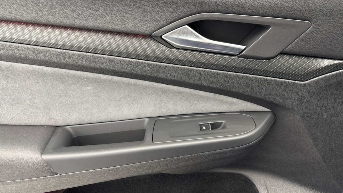 Volkswagen Golf Image 19