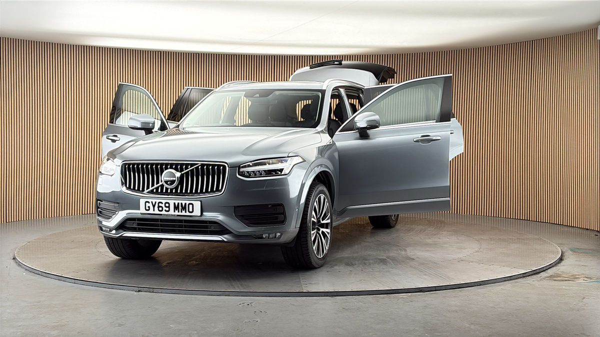 More views of Volvo XC90