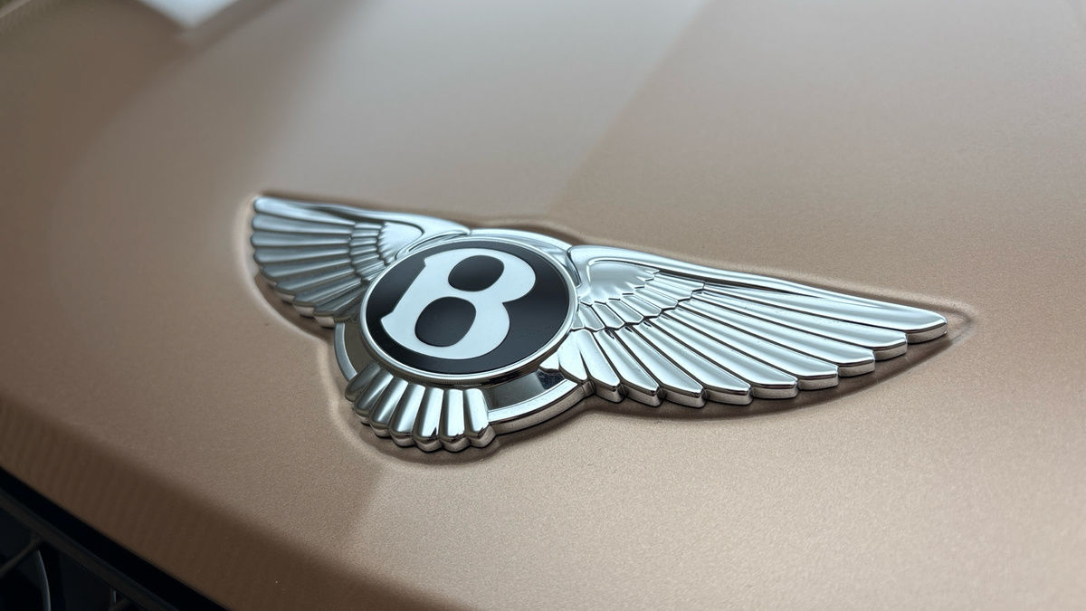Bentley Bentayga Image 24