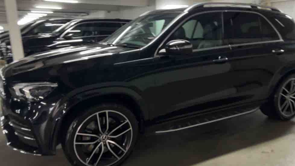 More views of Mercedes-Benz GLE