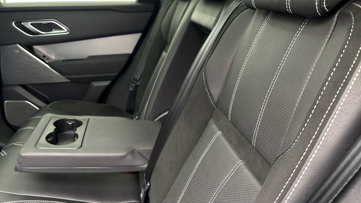 Land Rover Range Rover Velar Image 9