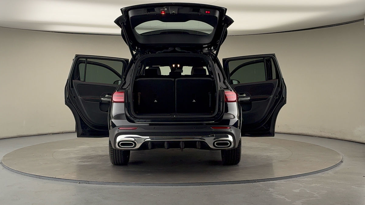 More views of Mercedes-Benz GLB