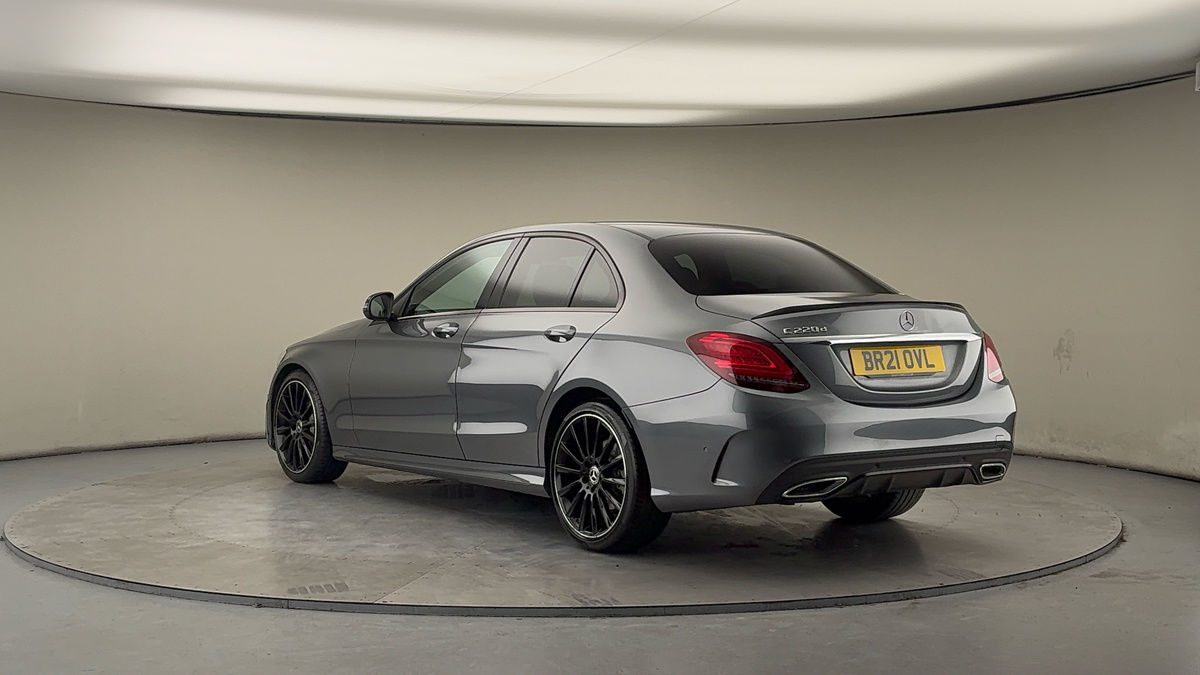 Mercedes-Benz C Class Image 2