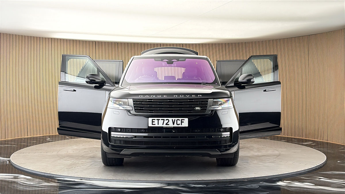 More views of Land Rover Range Rover