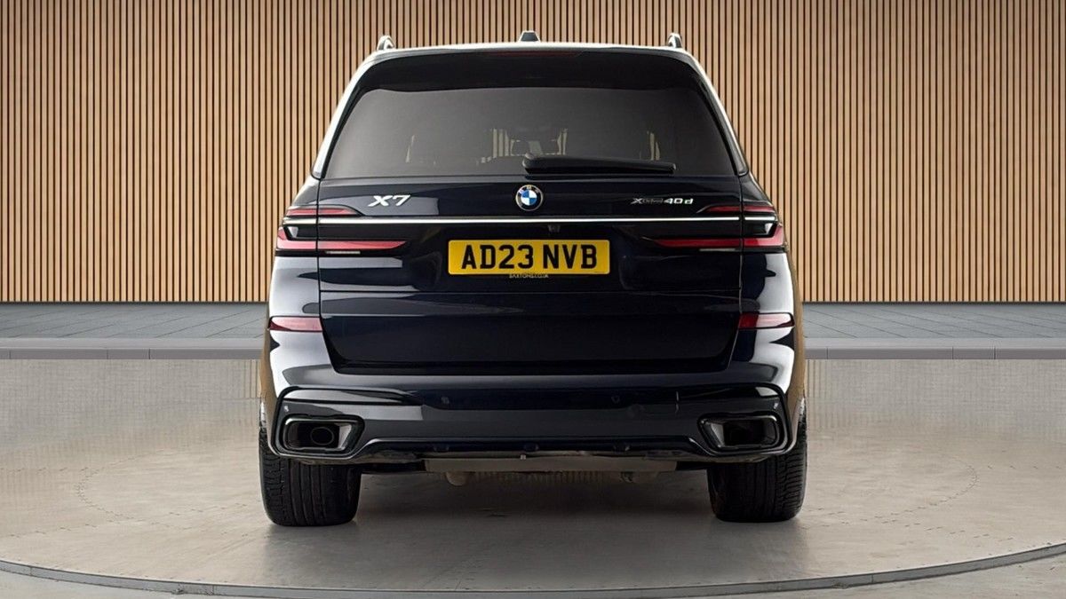BMW X7 Image 4