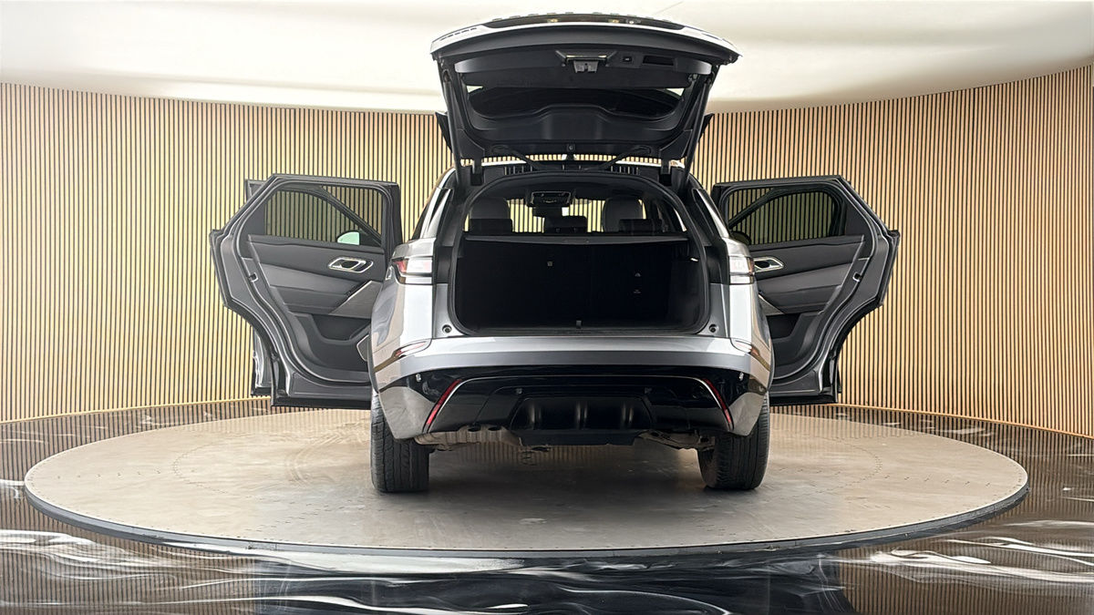 More views of Land Rover Range Rover Velar