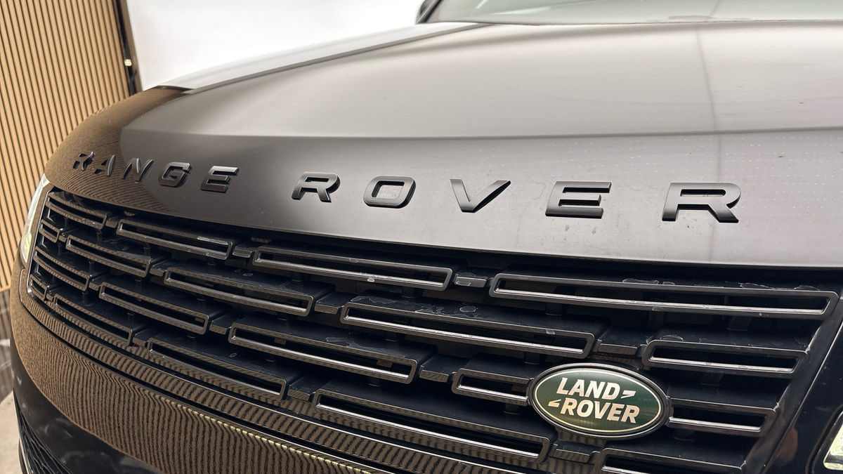 Land Rover Range Rover Sport Image 24