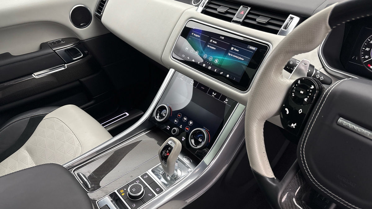 Land Rover Range Rover Sport Image 18