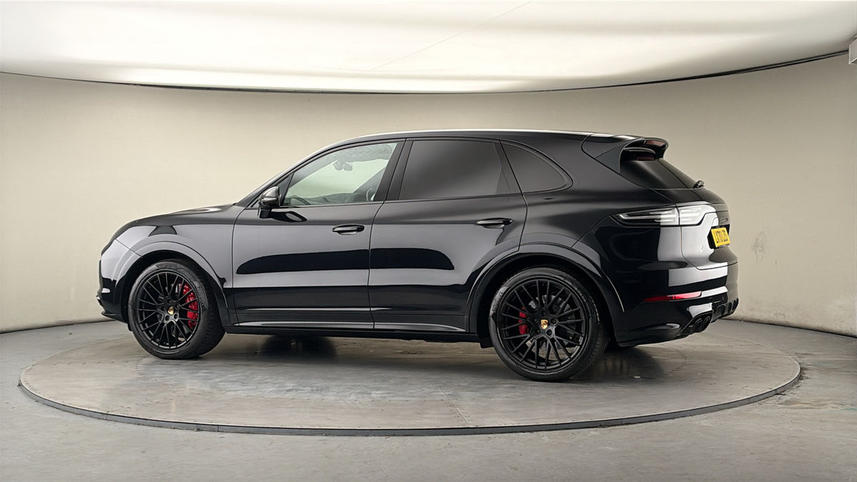 More views of Porsche Cayenne