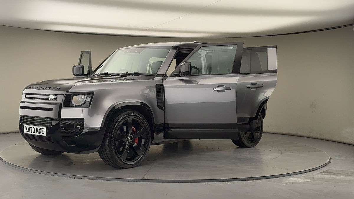 More views of Land Rover Defender 110