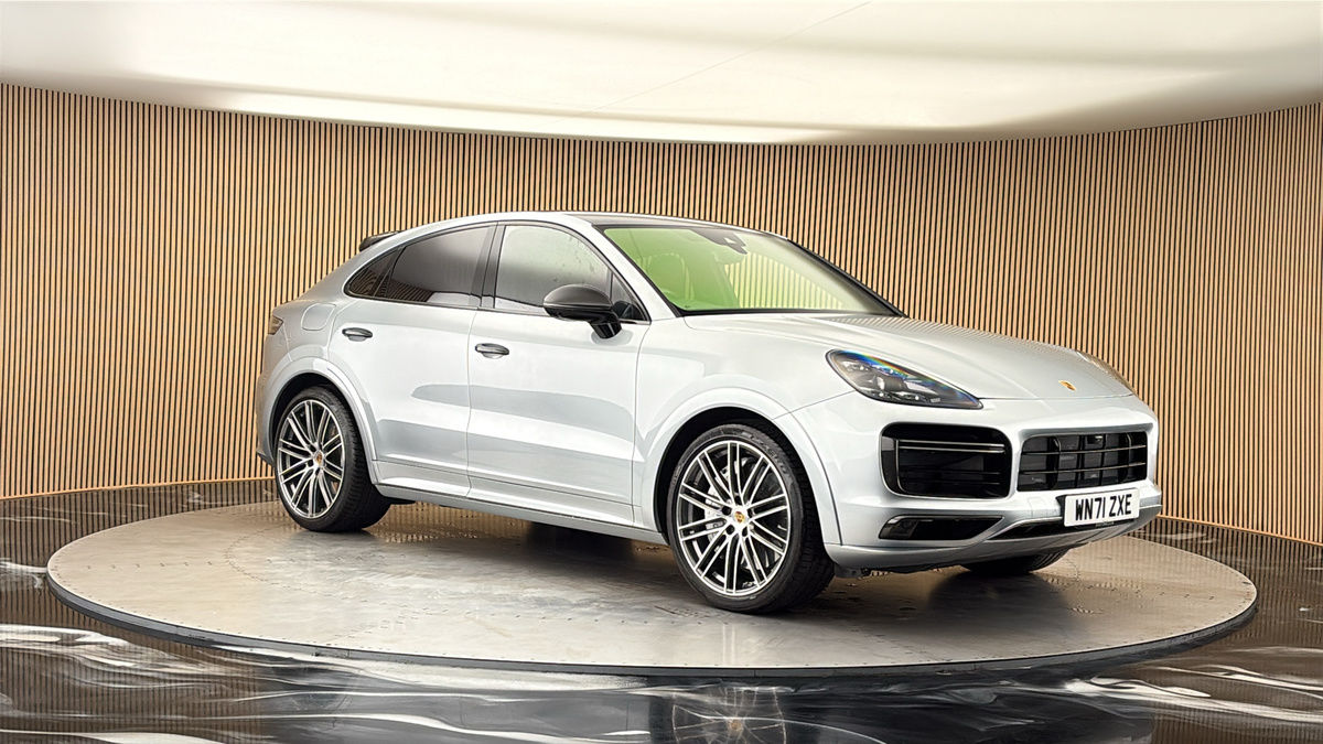 More views of Porsche Cayenne