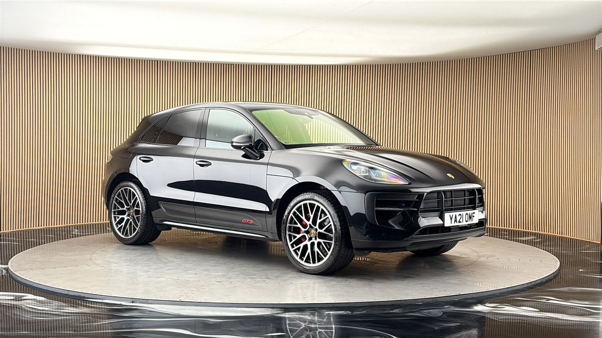 More views of Porsche Macan