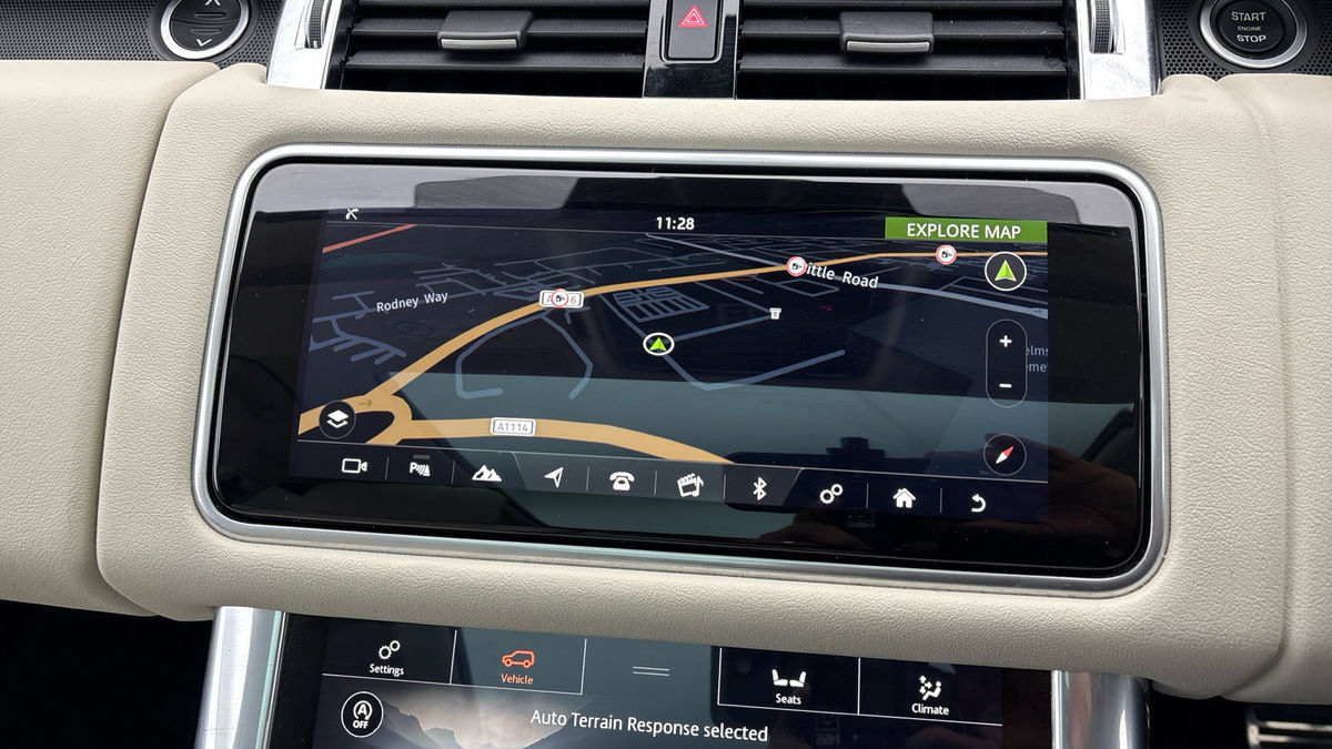 Land Rover Range Rover Sport Image 17