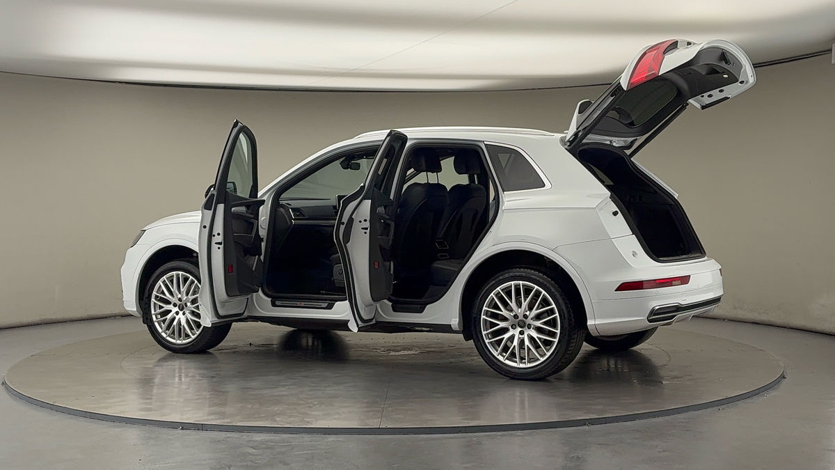 More views of Audi Q5