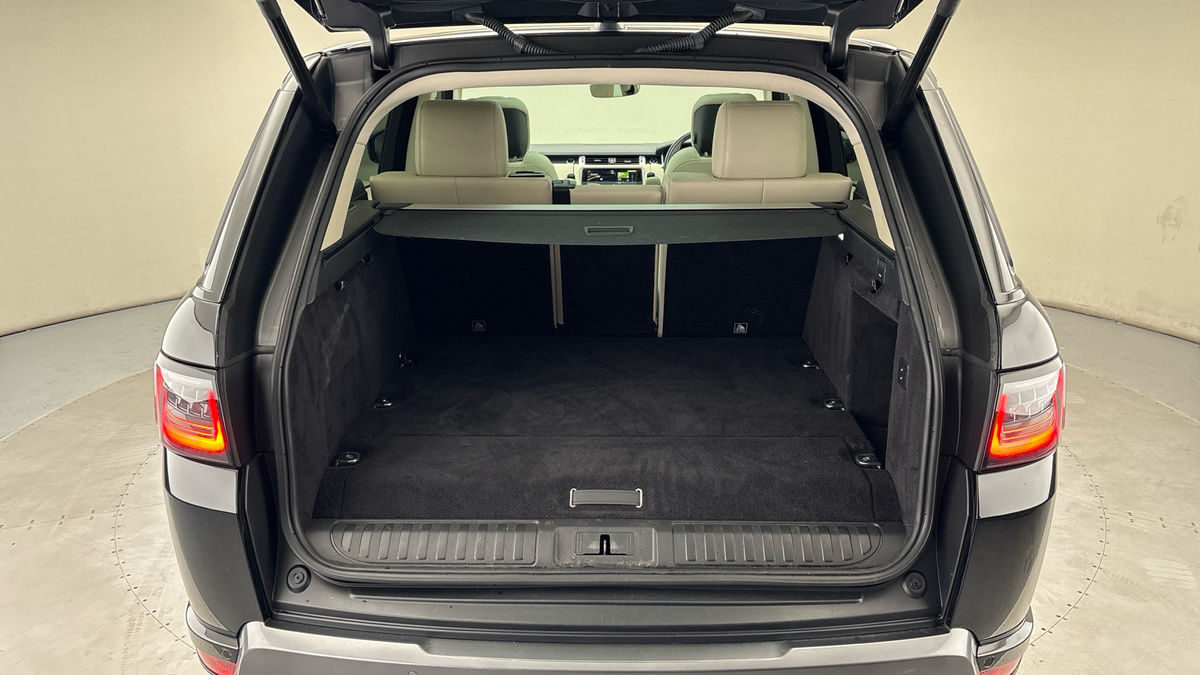 Land Rover Range Rover Sport Image 11