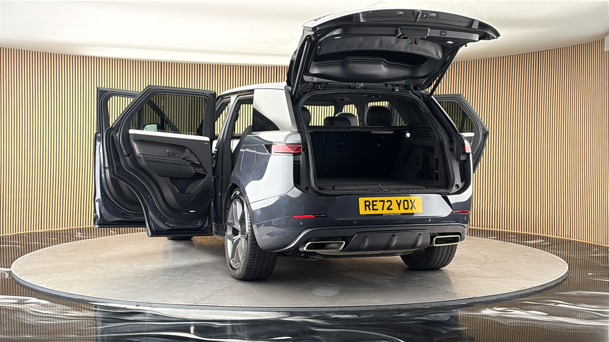 More views of Land Rover Range Rover Sport