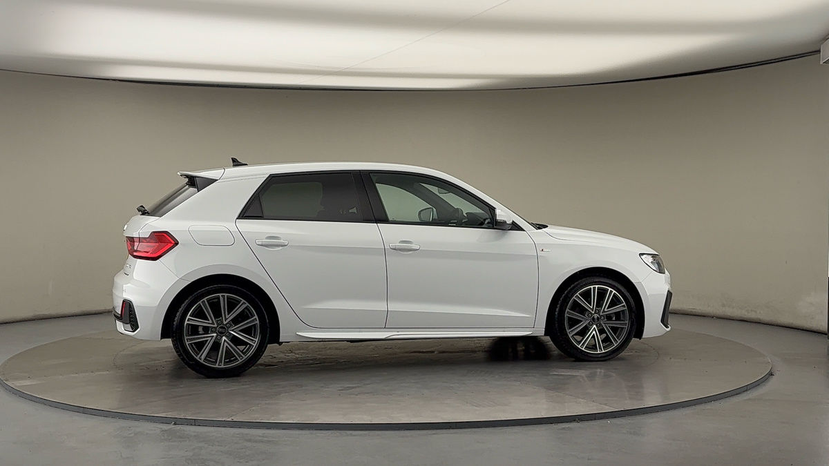 More views of Audi A1