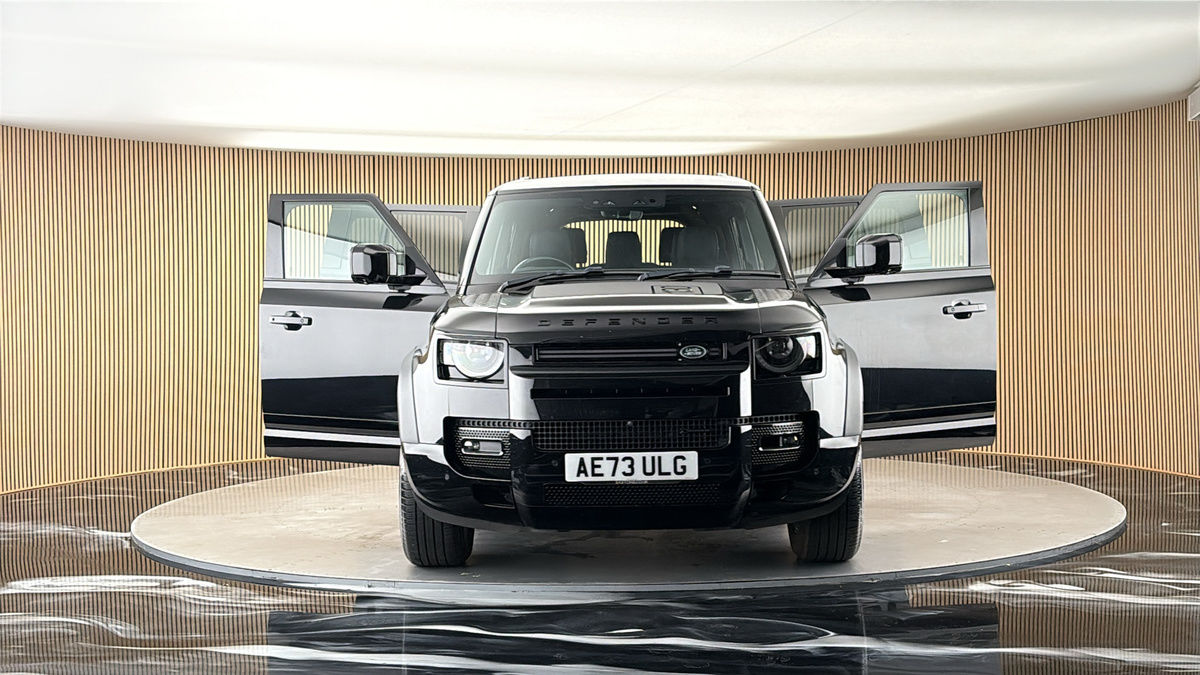 More views of Land Rover Defender 130