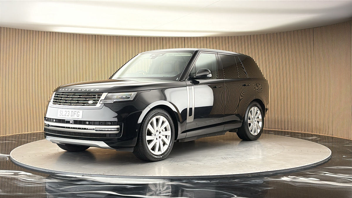 More views of Land Rover Range Rover