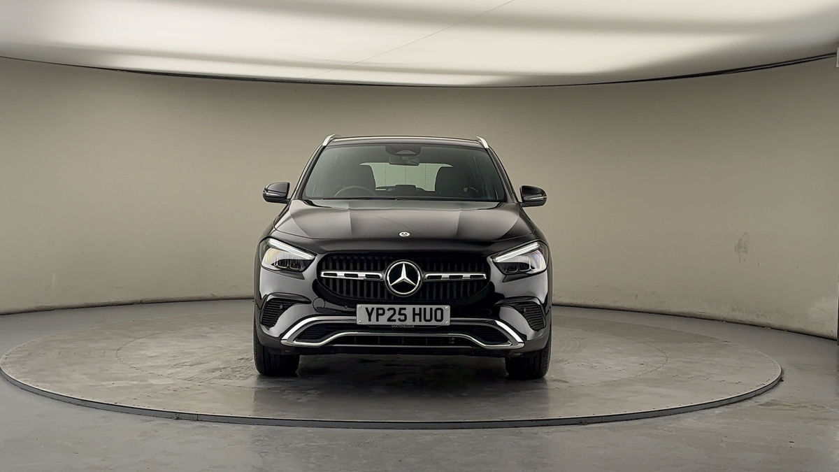 Mercedes-Benz GLA Image 3