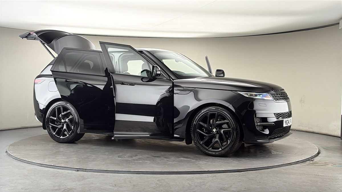 More views of Land Rover Range Rover Sport