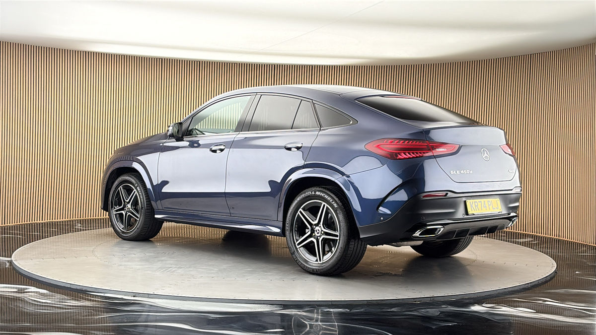 More views of Mercedes-Benz GLE