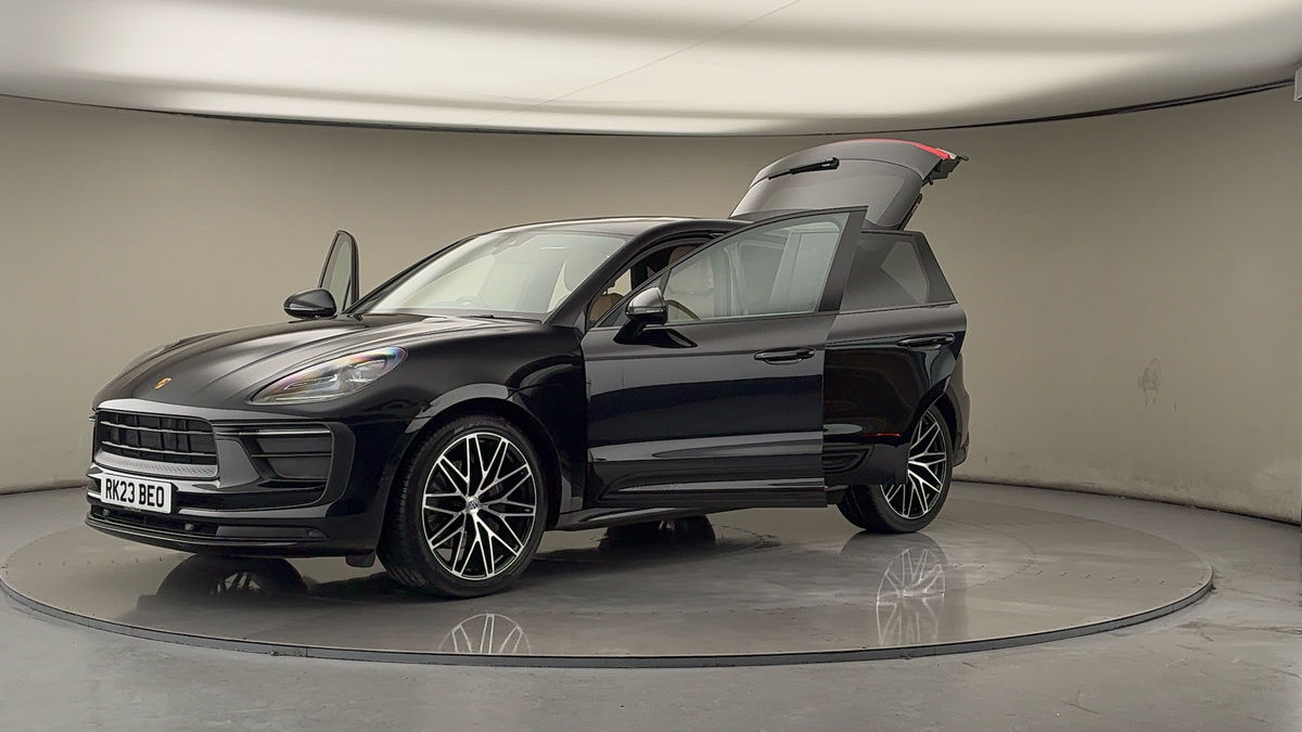 Porsche Macan Image 22