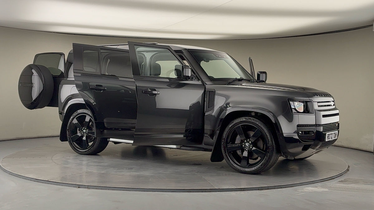 More views of Land Rover Defender 110