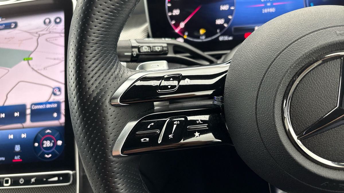 Mercedes-Benz GLC Image 13