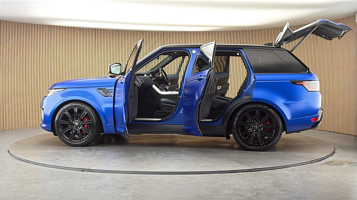 More views of Land Rover Range Rover Sport
