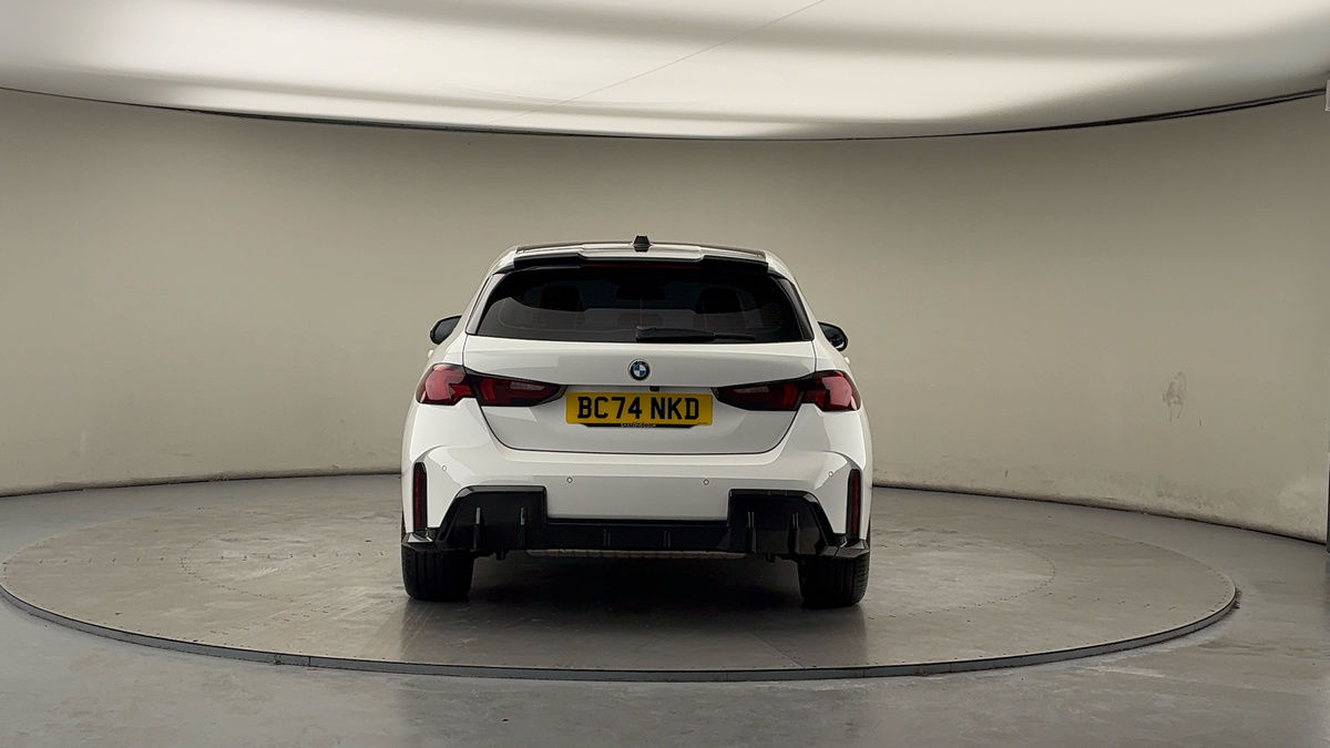 BMW 1 Series Image 4