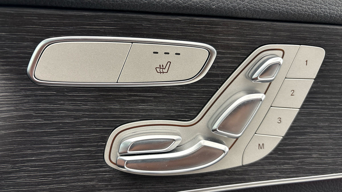 Mercedes-Benz GLC Image 29