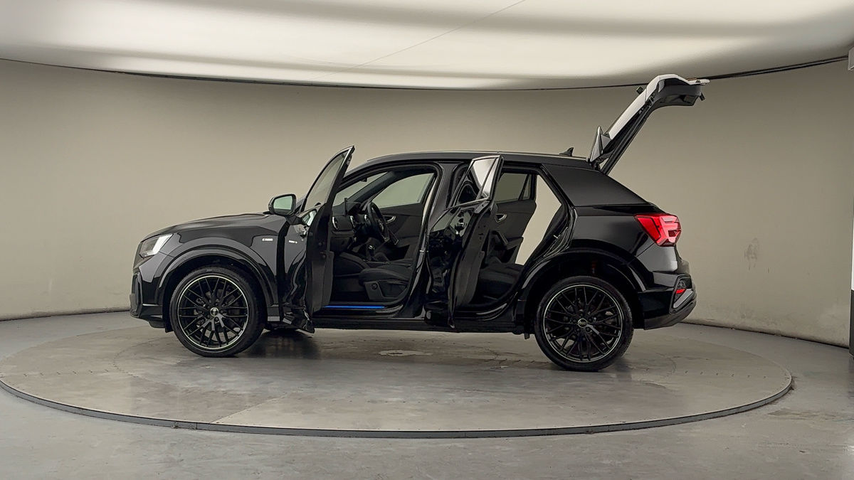 More views of Audi Q2