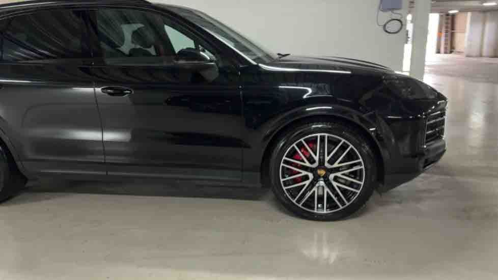 More views of Porsche Cayenne