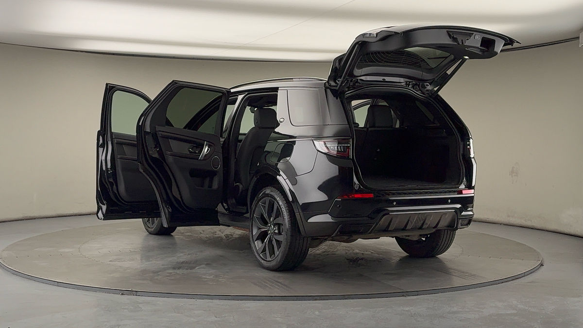 Land Rover Discovery Sport Image 23