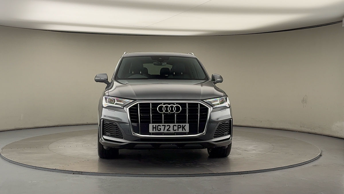 More views of Audi Q7