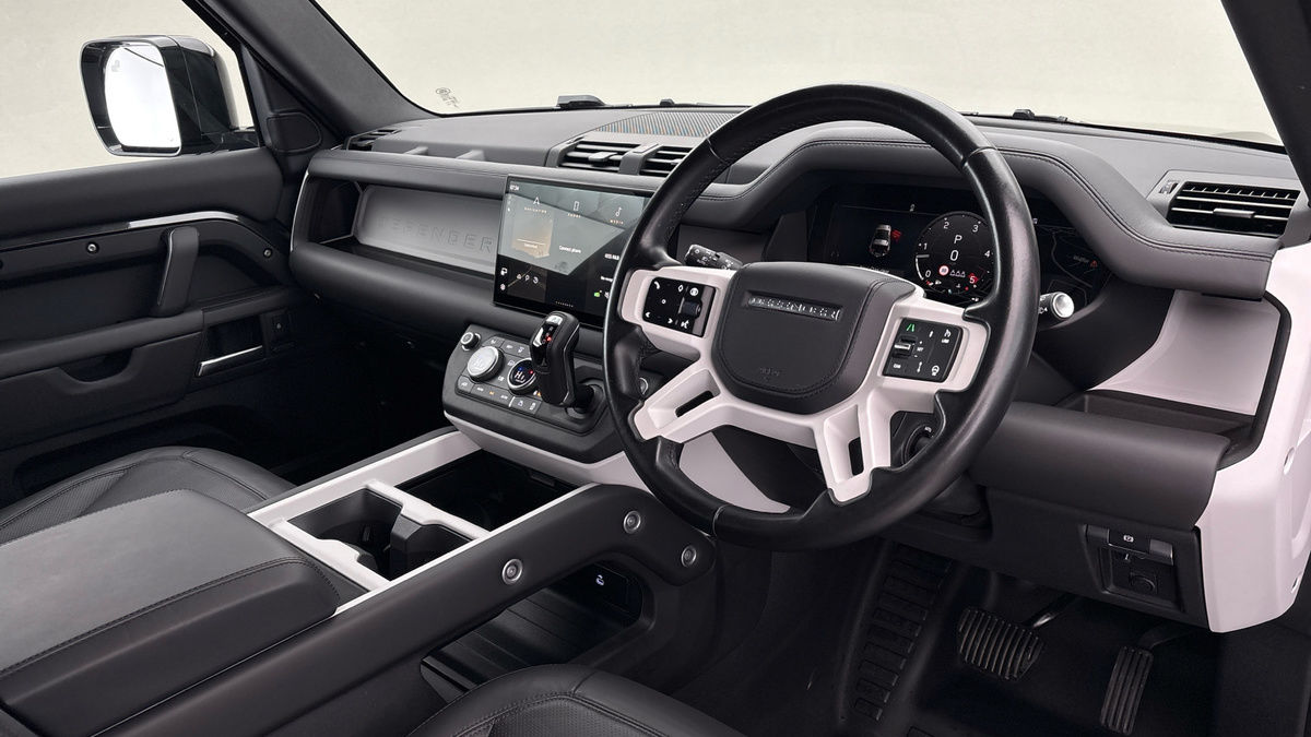 Land Rover Defender 90 Urban Image 5