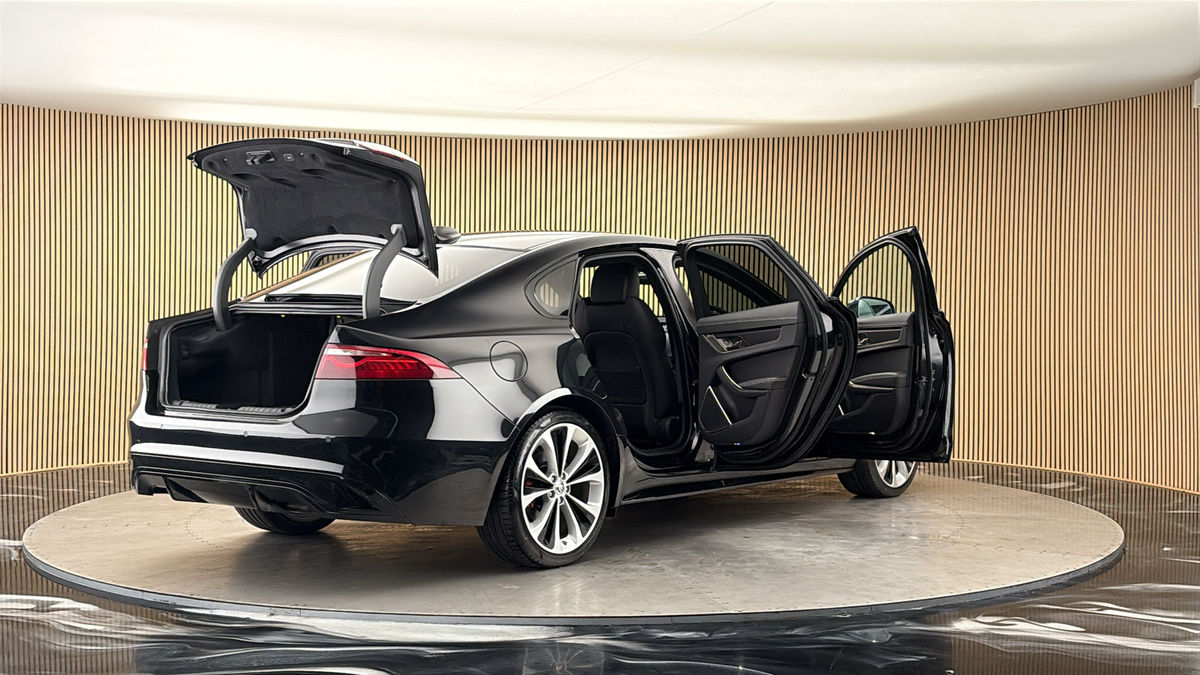 More views of Jaguar XF