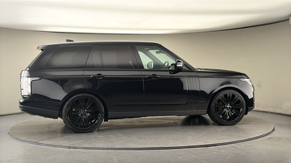 More views of Land Rover Range Rover